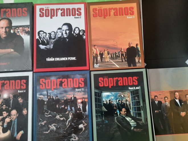 SOPRANOS 1 - 6 KOKO SARJA (Erikoisboksit)