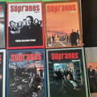 SOPRANOS 1 - 6 KOKO SARJA (Erikoisboksit) - pikkukuva 1