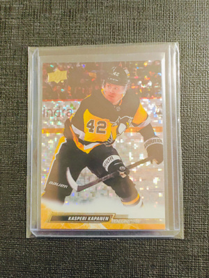 Kasperi Kapanen - 22-23 UD Speckled Rainbow
