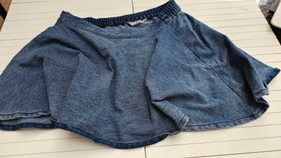 Lindex Kids joustava farkkuhame, koko 134/140