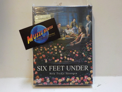 SIX FEET UNDER - SEASON 3 DVD.