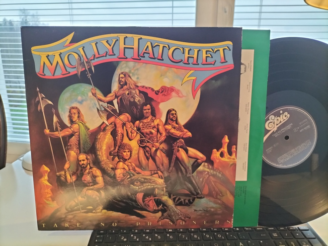 MOLLY HATCHET, Take no prisoners, LP HOL -81 NÄTTI KUNTO !!