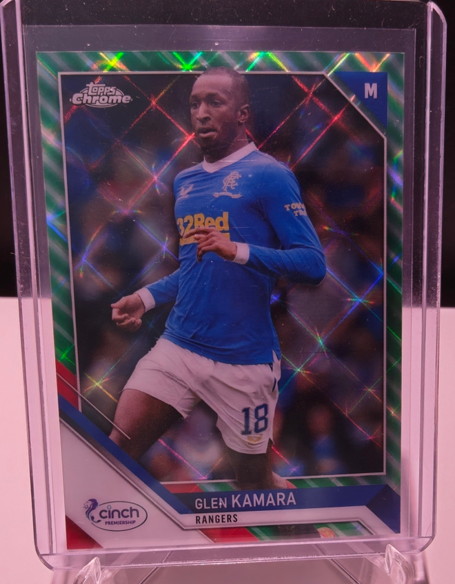 Glen Kamara /50 - Green Tartan Refractor - Rangers Huuhkajat