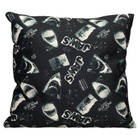 JAWS COLLAGE SQUARE CUSHION	(73 284)	tyyny 40cm x 40cm		B - - pikkukuva 2