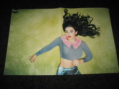 Charli XCX juliste