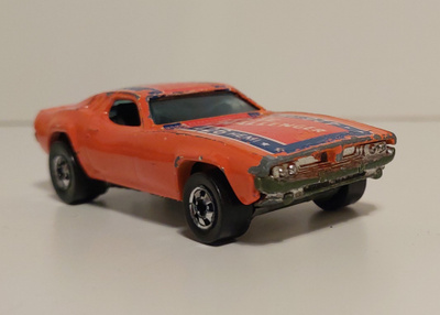 Pikkuauto Hot Wheels Dixie Challenger