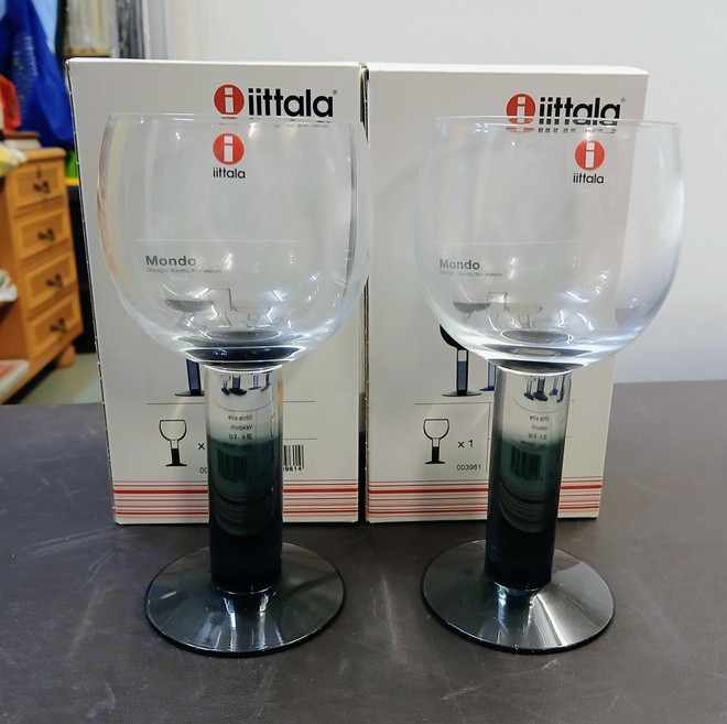 Iittala, Kerttu Nurminen, Mondo valkoviinilasi 2kpl
