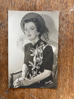 RUTH SNELLMAN, SIGNEERATTU VALOKUVA, 1939