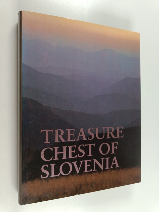 Matjaz Kmecl : Treasure Chest of Slovenia