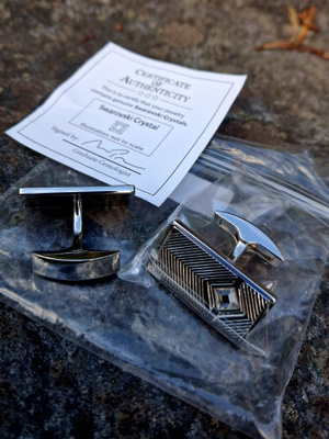 Swarovski kalvosinnapit
