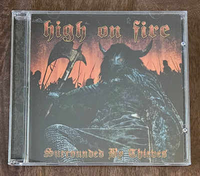 High on fire - Surrounded by thieves (cd)