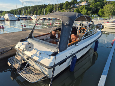 Draco 2100 SC Daycruiser