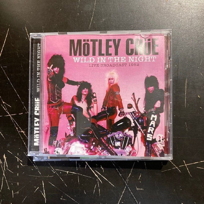 Mötley Crüe - Wild In The Night (Live Broadcast 1982) CD