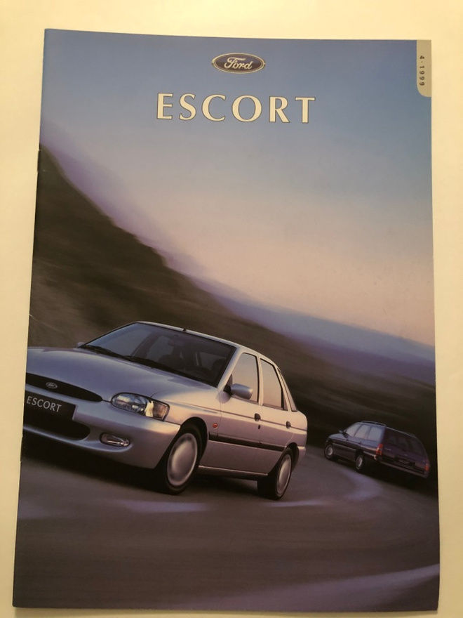 Myyntiesite - Ford Escort - 4/1998