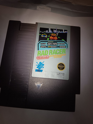Nintendo Entertainment System (NES) Rad Racer peli