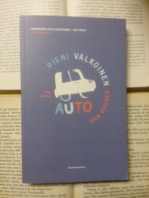 Dan Rhodes - Pieni valkoinen auto (nid.)