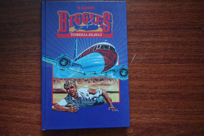 Biggles tuoreilla jäljillä (1990)