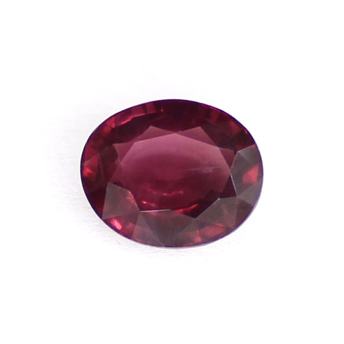Punainen spinelli 2.90 ct VS / VS - SI +GIT aitoustodistus