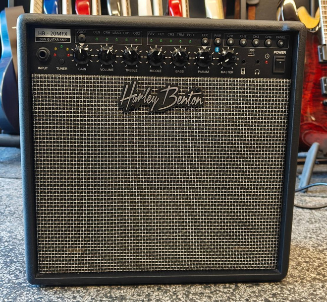 Harley Benton HB 20-MFX Kitaravahvistin