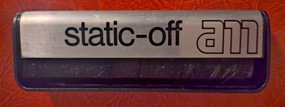 Static-off levynpuhdistus harja