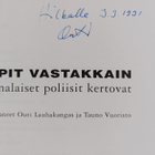 Outi Lauhakangas : Napit vastakkain : suomalaiset poliisi... - pikkukuva 2