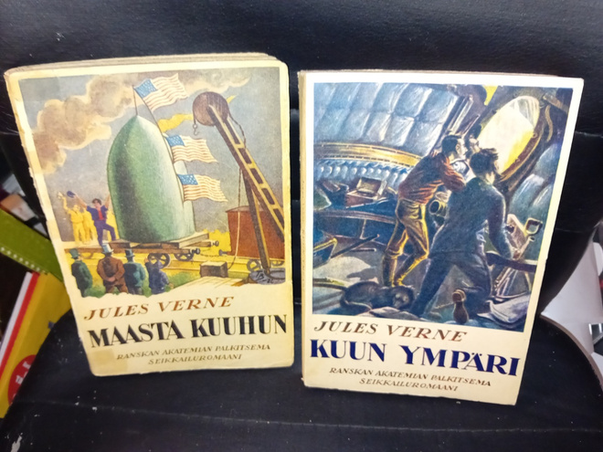 Verne  : Maasta kuuhun  / Kuun ympäri ( SIS POSTIKULU )