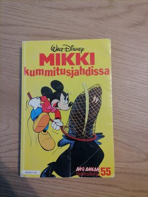 Aku Ankan Taskukirja 55: Mikki kummitusjahdissa