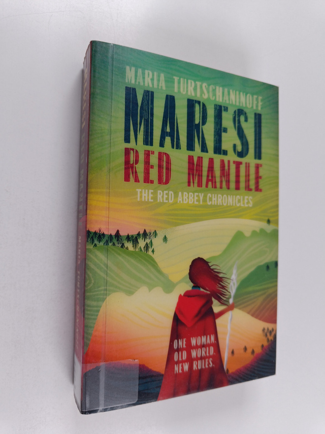 Maria Turtschaninoff : Maresi : red mantle