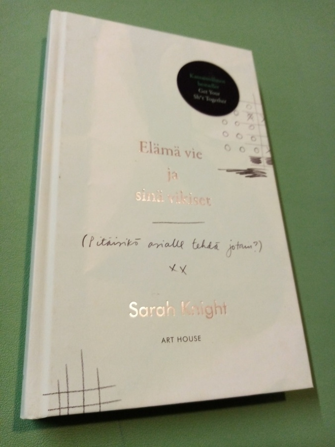 KNIGHT :  ELÄMÄ VIE JA SINÄ VIKISET