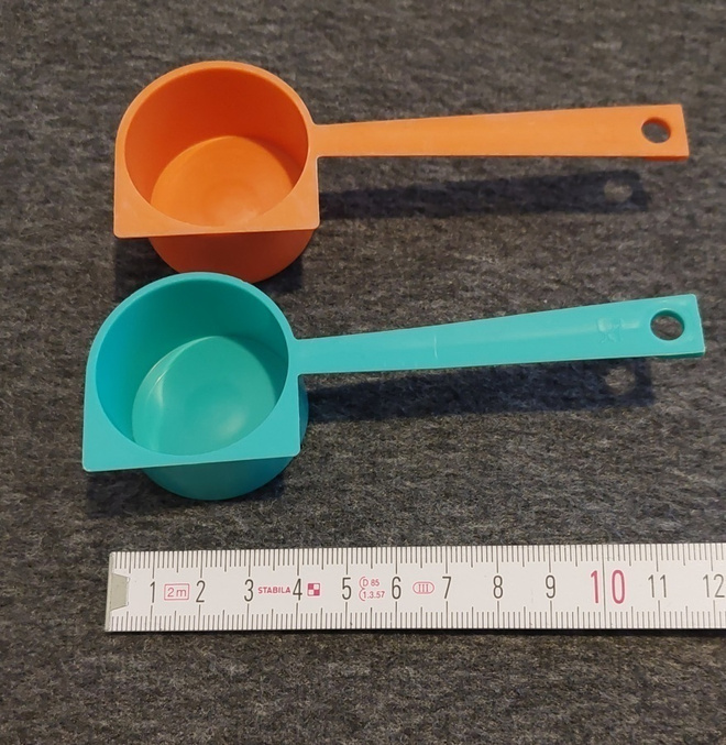 TUPPERWARE KAHVIMITTA vihreä tai keltainen