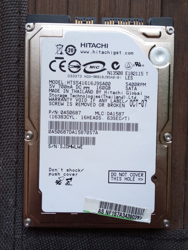 HITACHI läppärin kovalevy 160GB (2,5" HDD SATA)