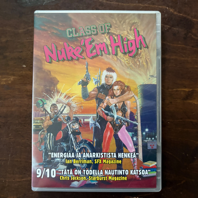 DVD: Class of Nuke 'Em High (Suomijulkaisu)