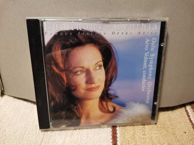 Luminous Cynthia:Famous Italian Opera arias CD