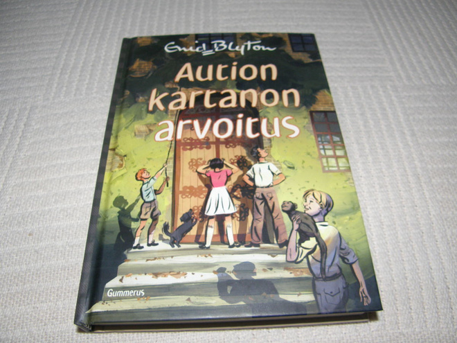 Enid Blyton Aution kartanon arvoitus