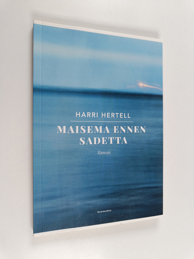 Harri Hertell : Maisema ennen sadetta : runoja