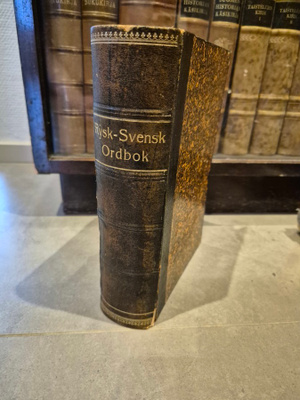 Lerche: Rysk-svensk ordbok (v. 1896)