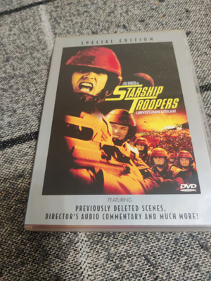 Starship Troopers - Universumin Sotilaat (Paul Verhoeven)