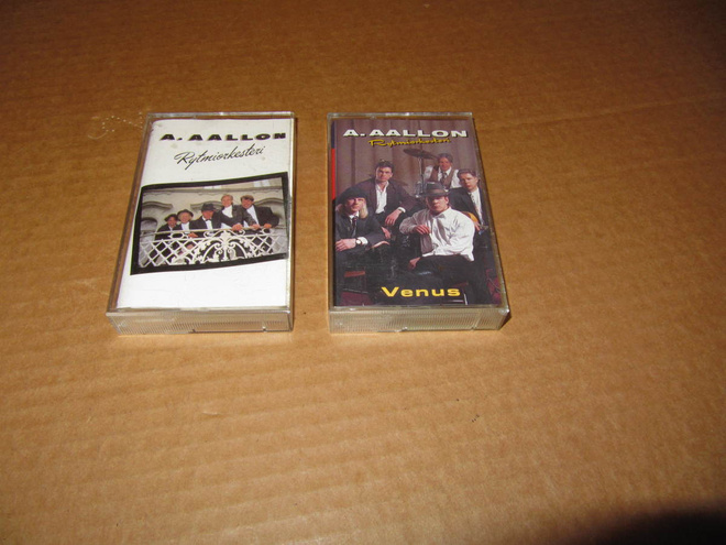 KASETTI: A.Aallon Rytmiorkesteri St 1992 & Venus 1998