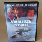 VIHOLLISEN VESILLÄ - pikkukuva 1