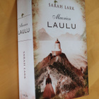 Sarah Lark : Maorien laulu ( 1.p. 2017) - pikkukuva 1
