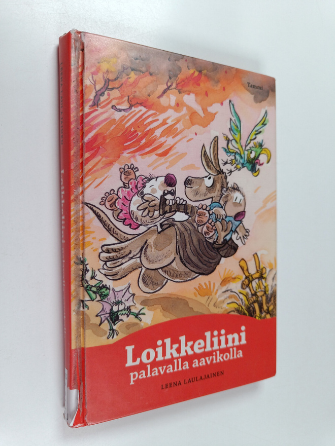 Leena Laulajainen : Loikkeliini palavalla aavikolla