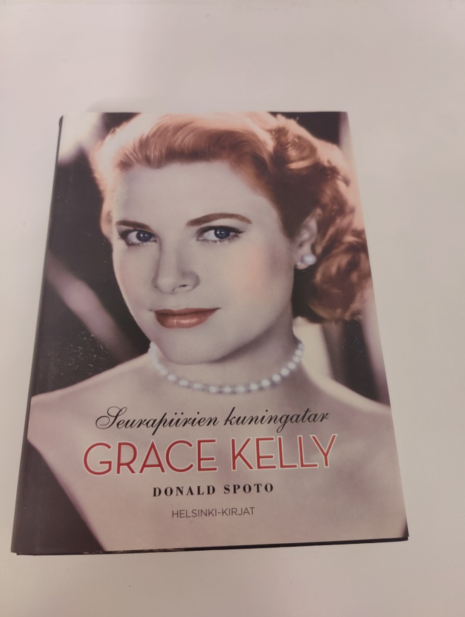 Donald Spoto; Seurapiirien kunigatar - Grace Kelly