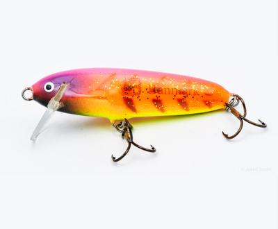Nils Master Spearhead, 8cm, 12.5g, Spec+Mainos