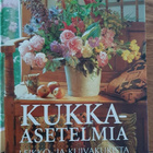 KUKKA-ASETELMIA LEIKKO- JA KUIVAKUKISTA - pikkukuva 1
