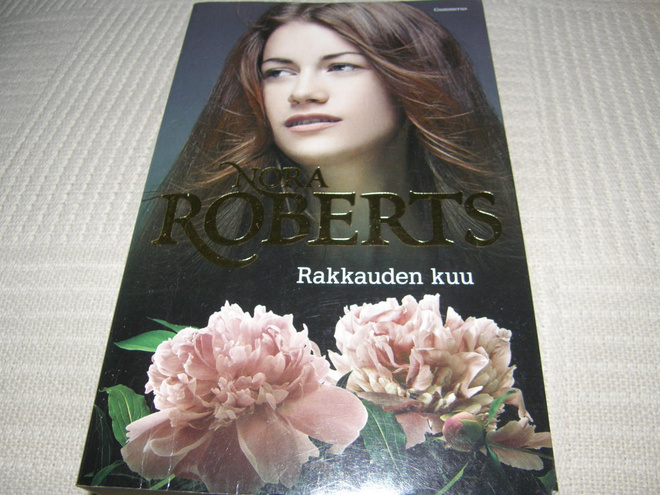 Nora Roberts Rakkauden kuu   -nid