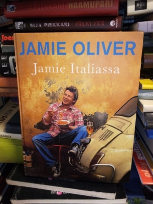Jamie Oliver : JAMIE ITALIASSA ( SIS POSTIKULU )
