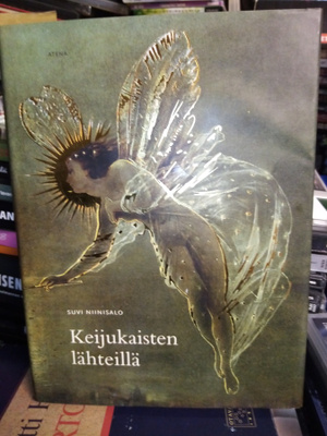 Suvi Niinisalo : Keijukaisten lähteillä ( SIS POSTIKULU)