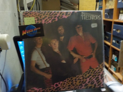 PREDATORS - PREDATORS LP RARE UK -82 M-/EX+