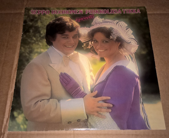 SEPPO RUOHONEN PIRKKOLIISA TIKKA  OPERETTI LP MTLP 10