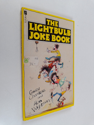 Garry Chambers : The Lightbulb Joke Book